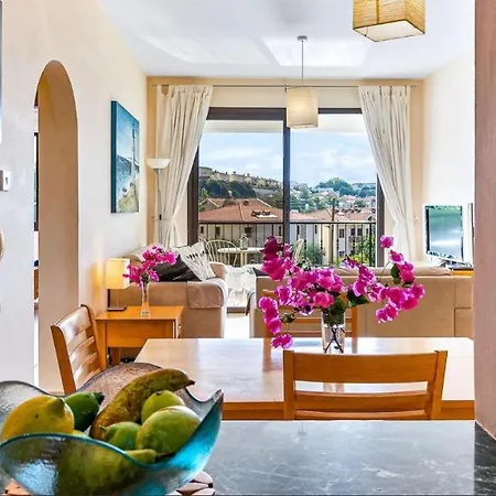 Spacious Contemporary Apartment Pissouri