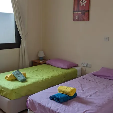 Spacious Contemporary Apartament *