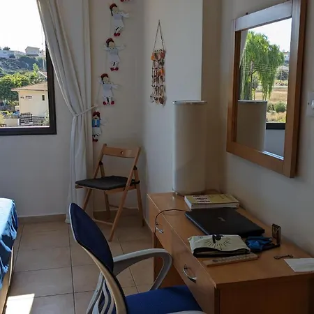 Spacious Contemporary Apartment Pissouri